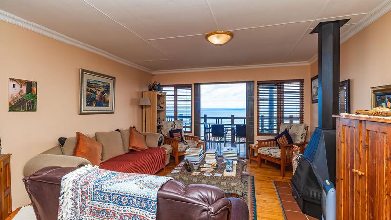 6 Bedroom Property for Sale in Outeniqua Strand Western Cape